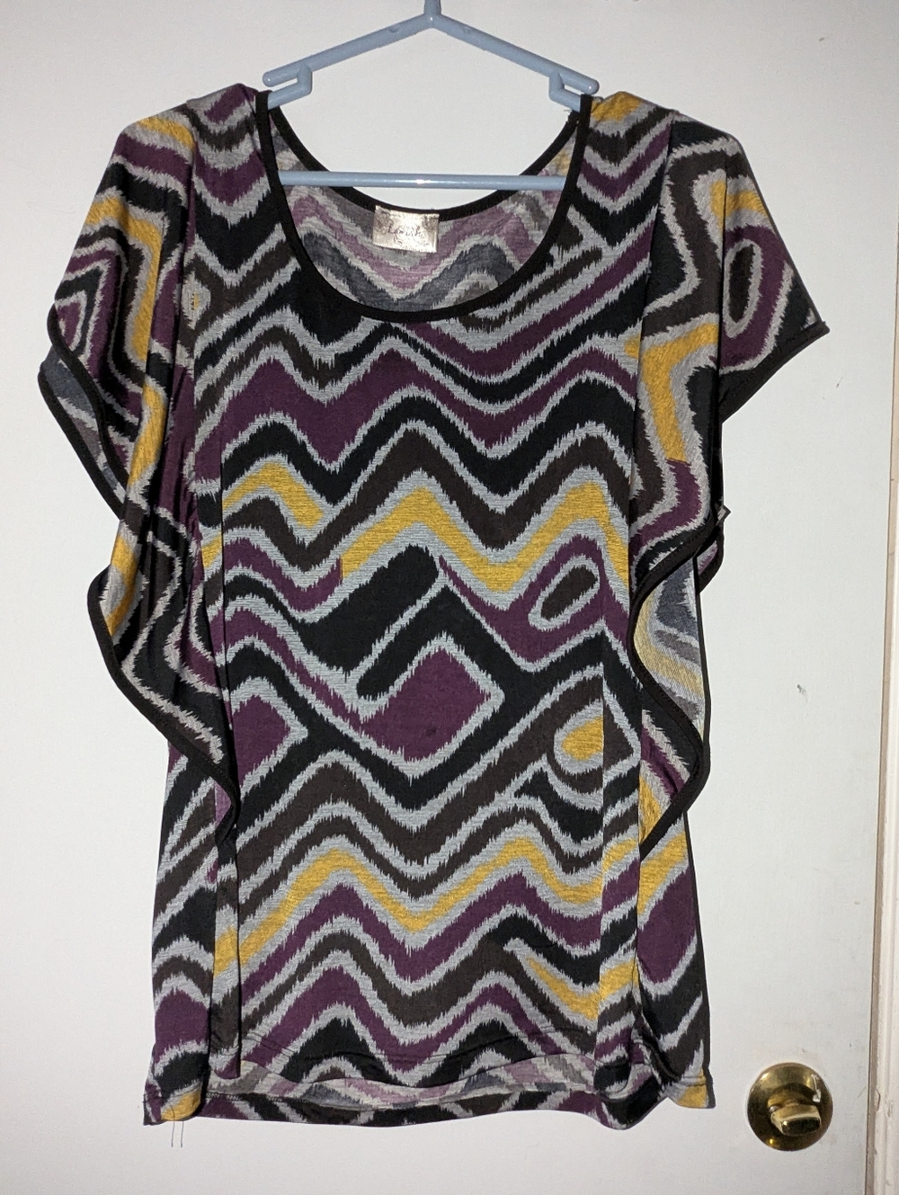 Lavish Zigzag Flutter Sleeve Top
